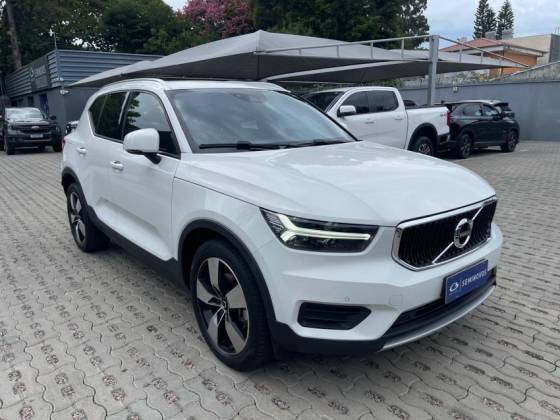 VOLVO XC40 2.0 T4 GASOLINA MOMENTUM GEARTRONIC